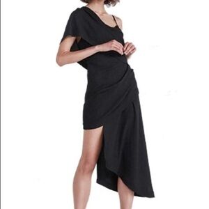 $295 Acler Dartford Drape Dress in Black